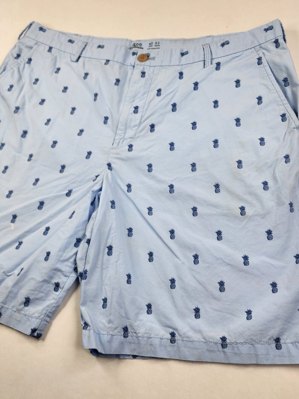 IZOD Saltwater Stretch Mens 40 Shorts Pineapple Boat Print 9.5 Inseam Flaw Good
